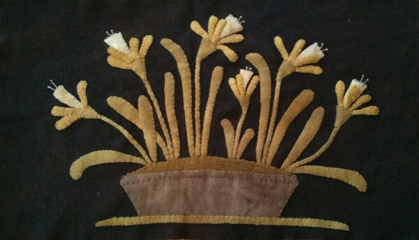 Daffies in an Old Granite Pan pattern by Maggie Bonanomi